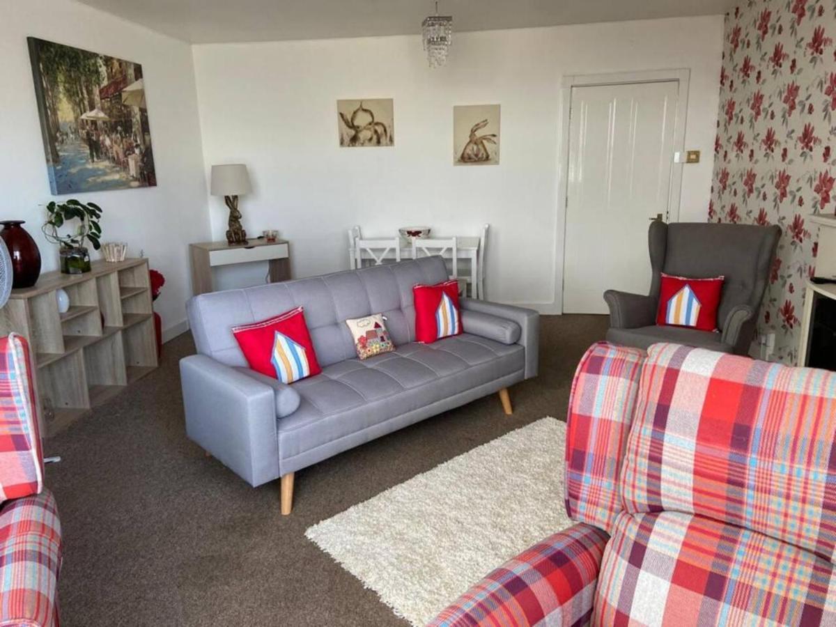 Stunning Sea Views From Apartment In Weymouth Exterior photo