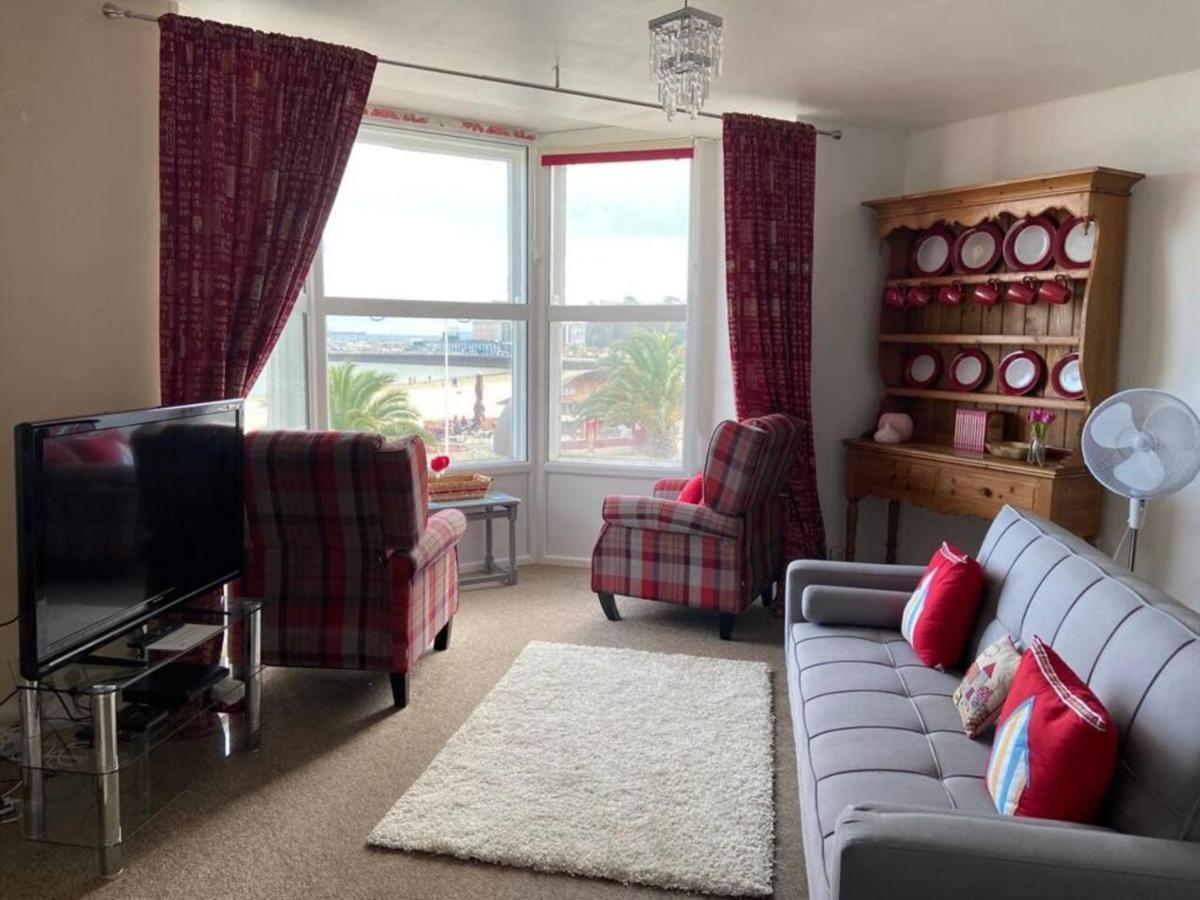 Stunning Sea Views From Apartment In Weymouth Exterior photo